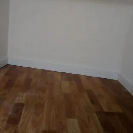 Mikro Center Micro منزل للإقامة